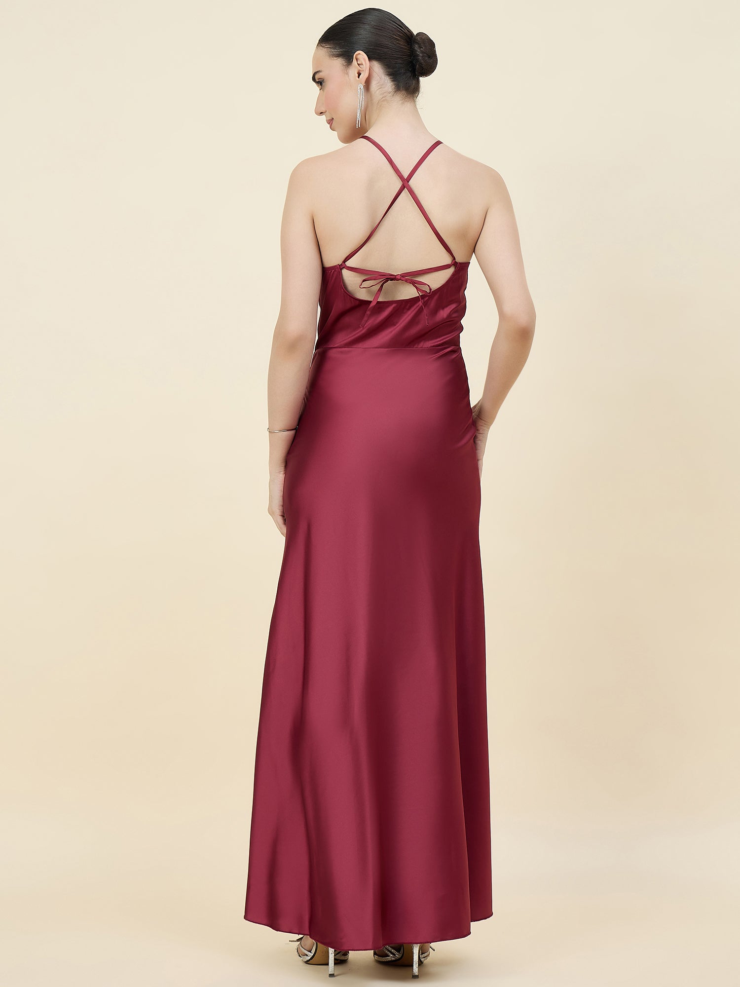 Satin bodycon dress in maroon colour