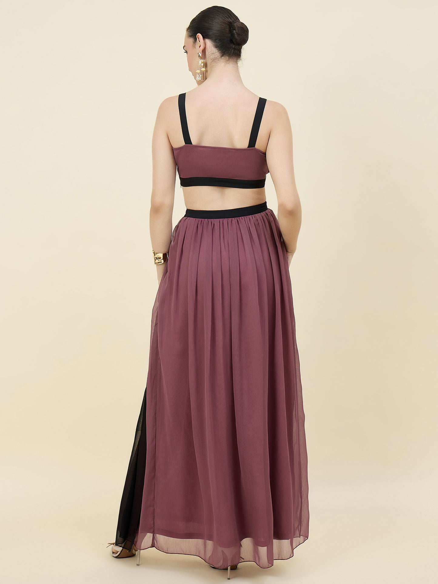 Color-blocked maxi dress in mauve colour
