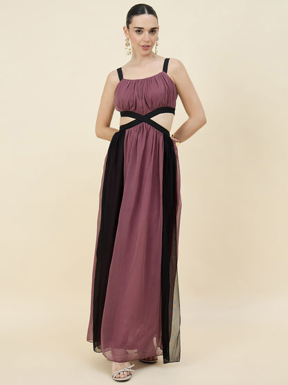 Color-blocked maxi dress in mauve colour