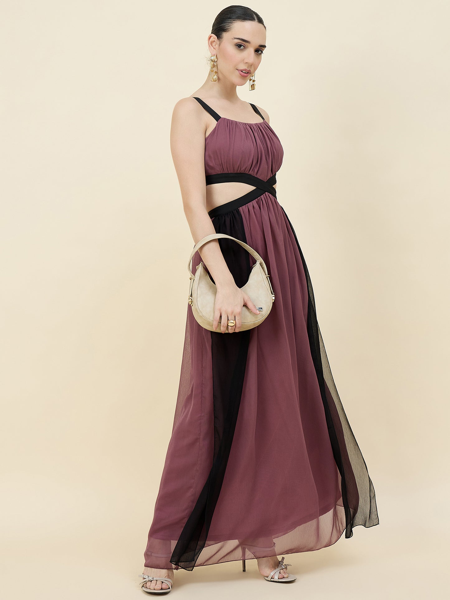 Color-blocked maxi dress in mauve colour