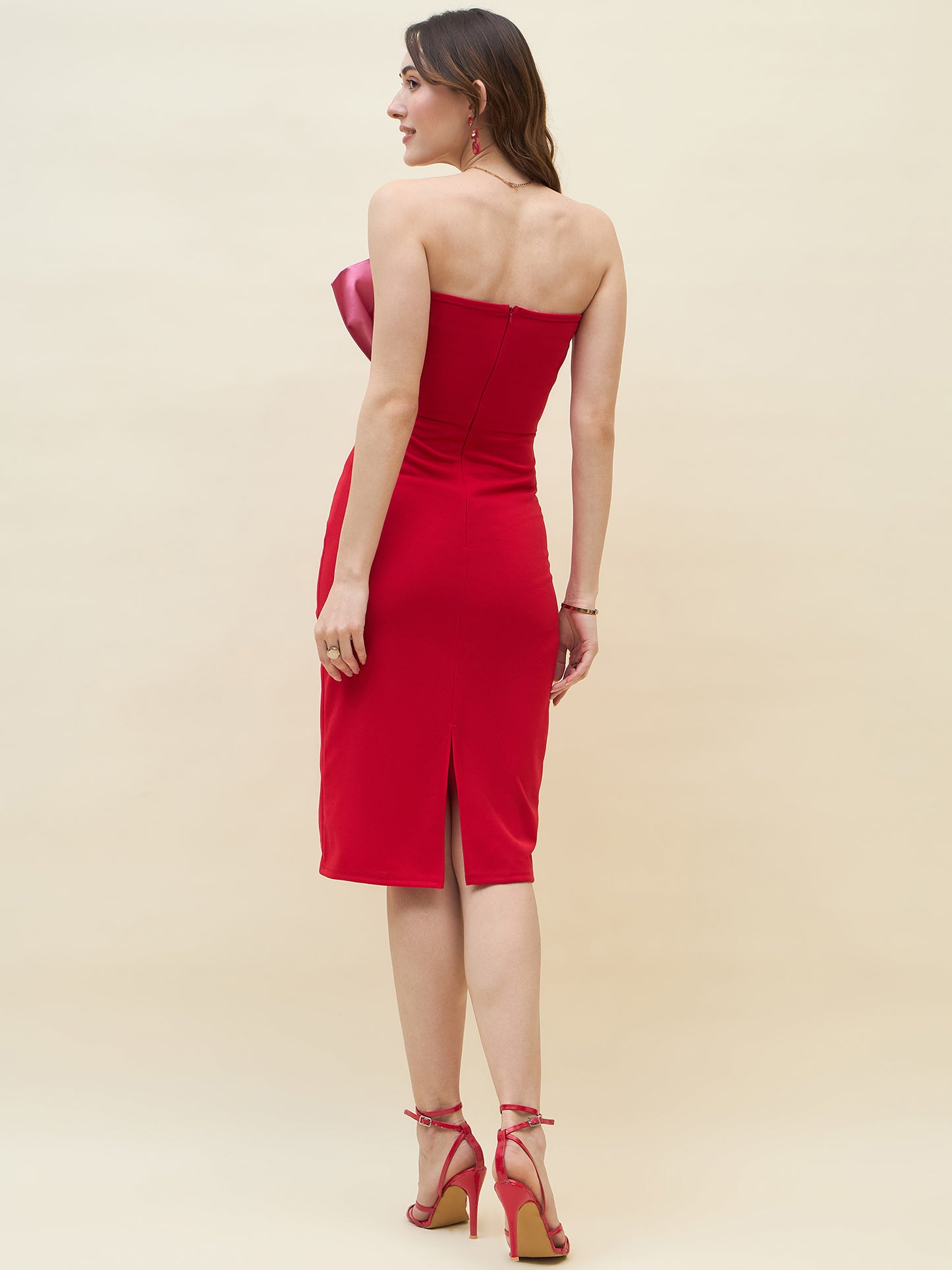 Lycra bodycon dress in red color