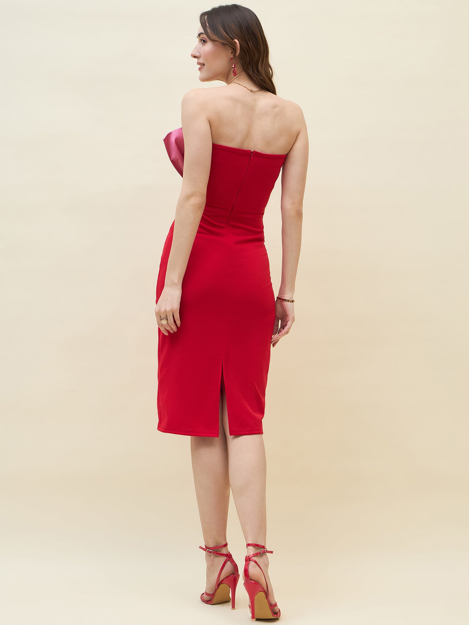 Lycra bodycon dress in red color