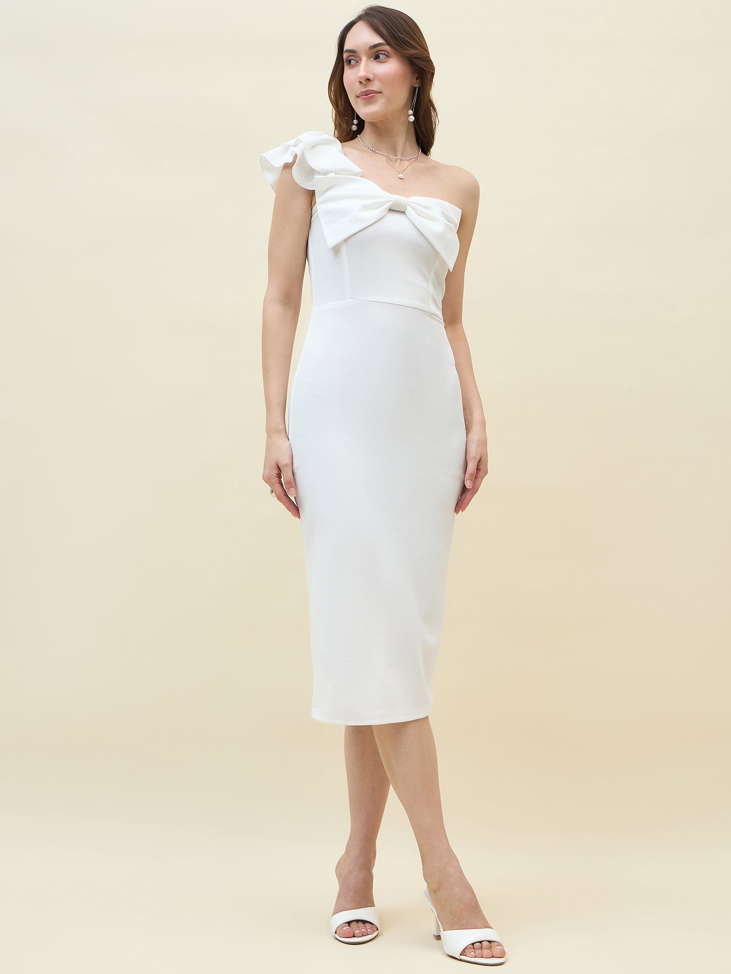 Below-knee solid dress in white colour