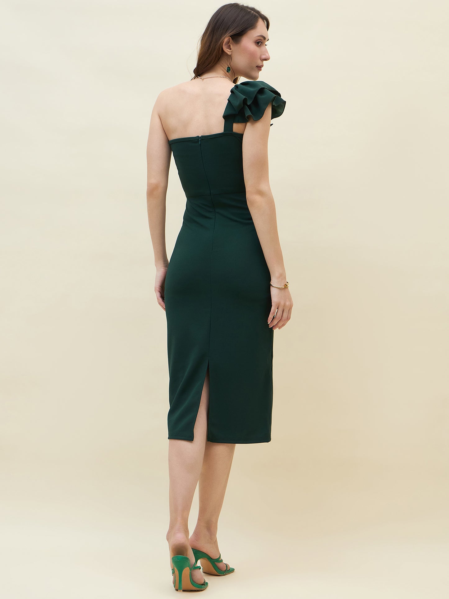 Below-knee solid dress in green colour