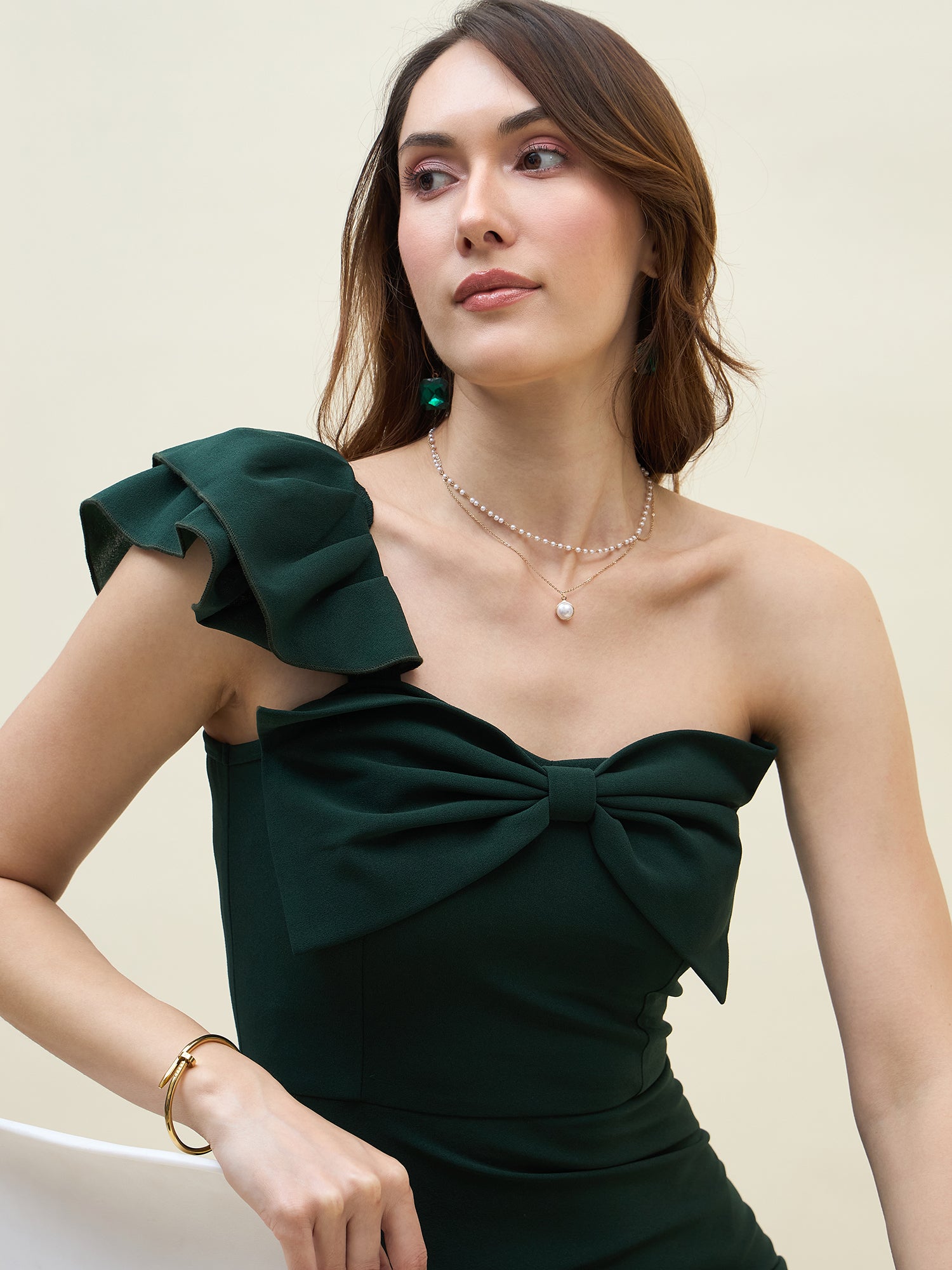Below-knee solid dress in green colour