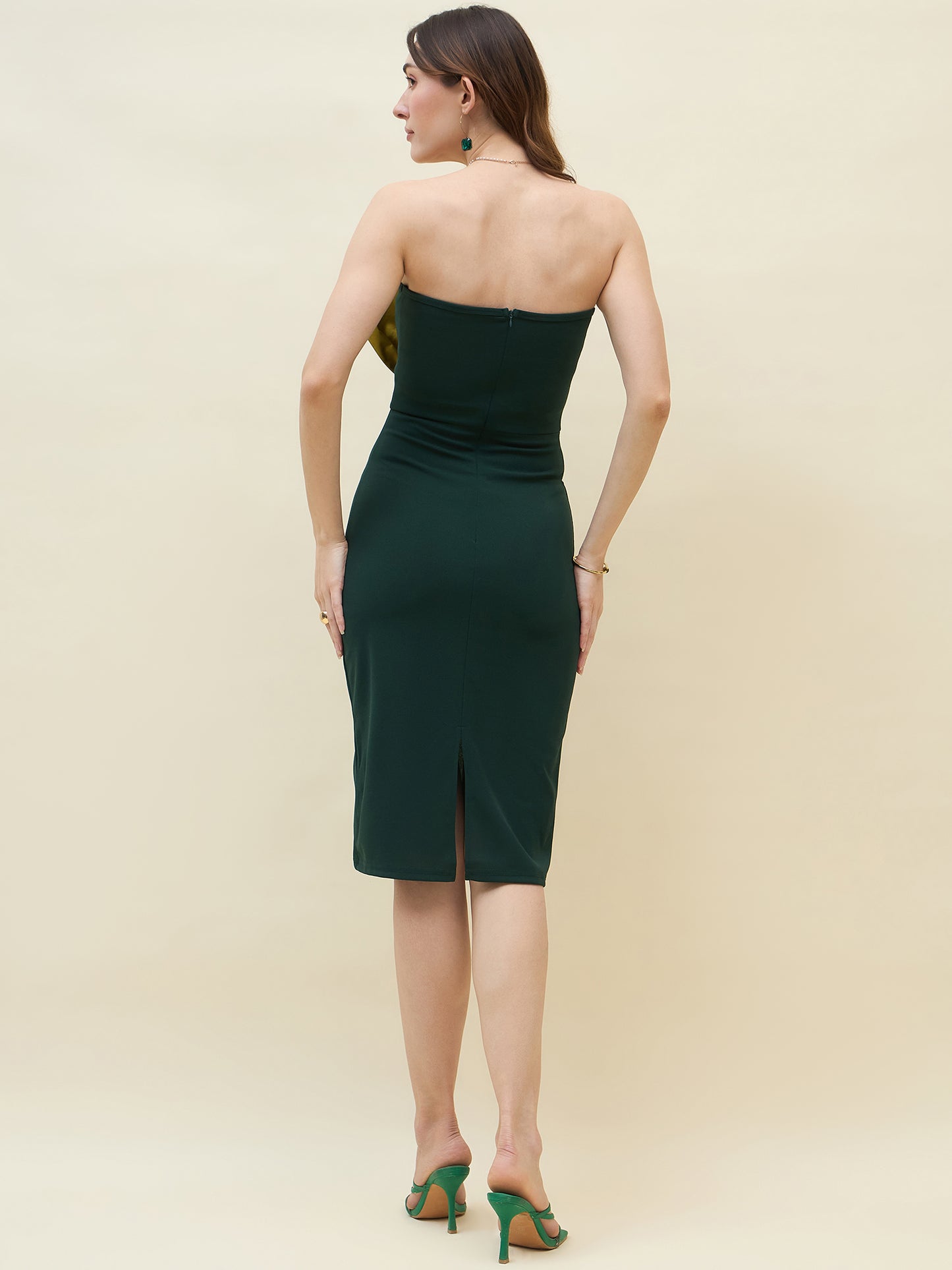 Lycra bodycon dress in green color