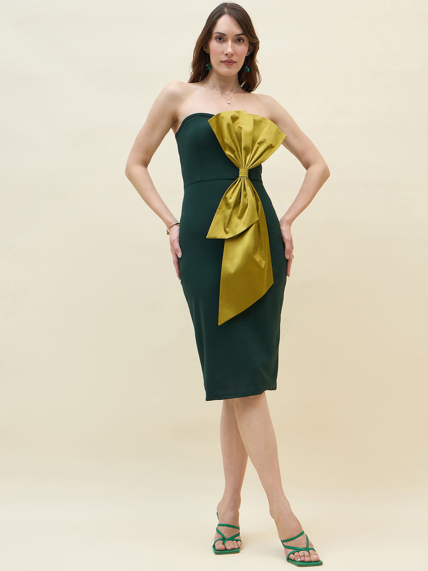 Lycra bodycon dress in green color
