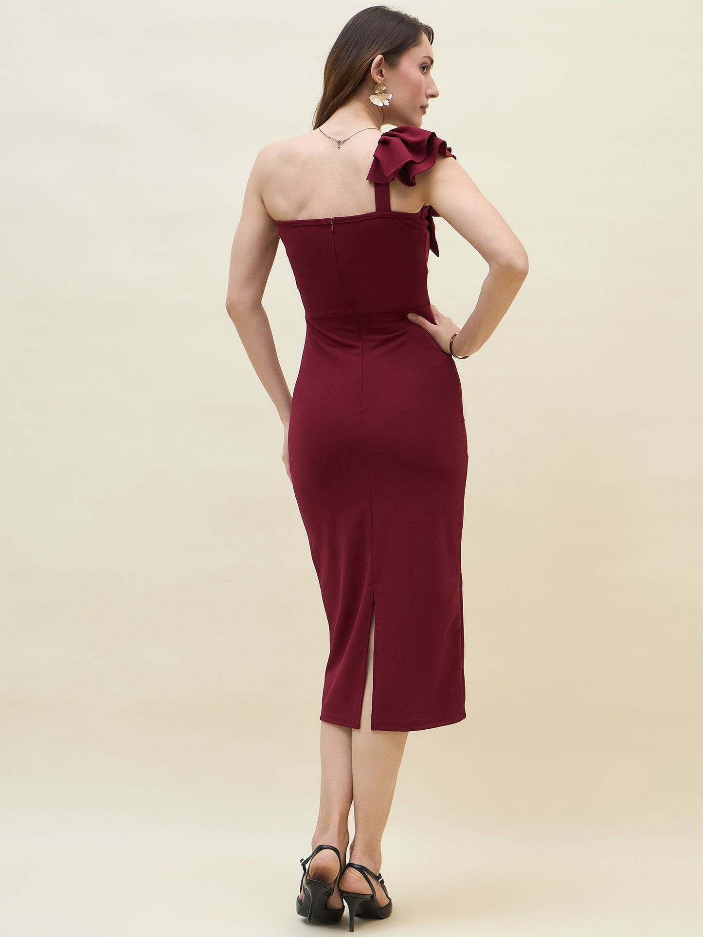 Below-knee solid dress in maroon  colour