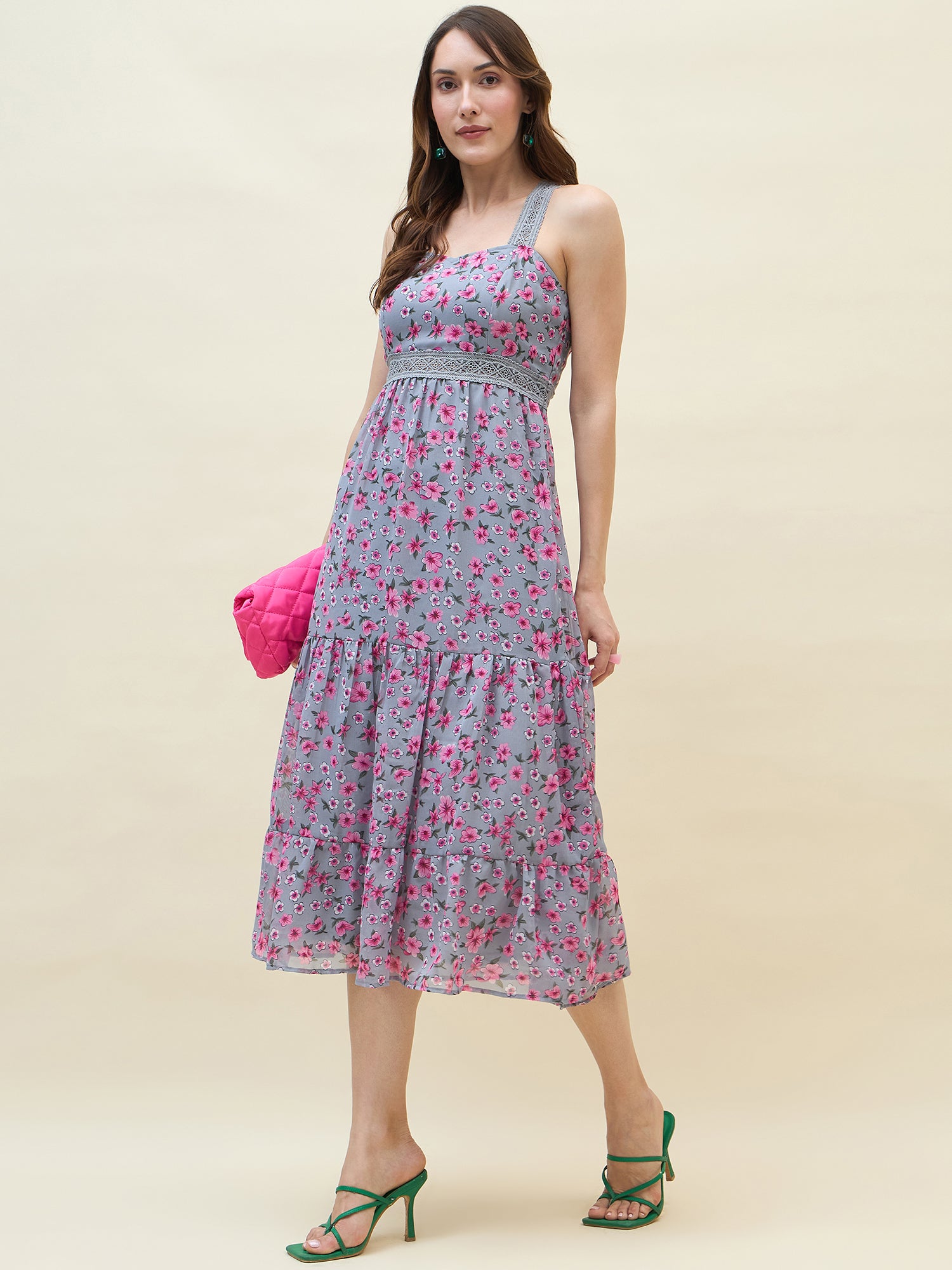 Sweetheart neckline dress in grey colour