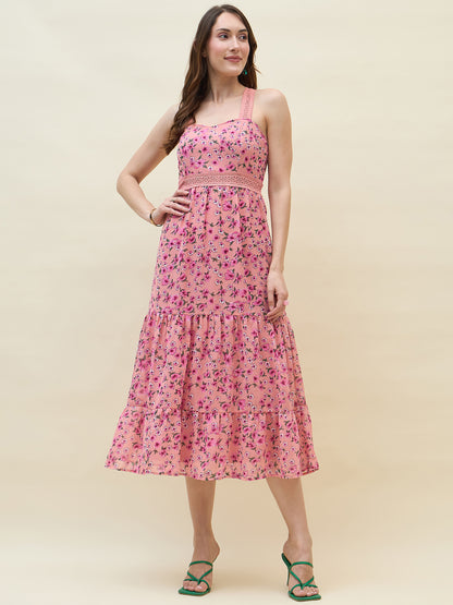 Sweetheart neckline dress in peach colour