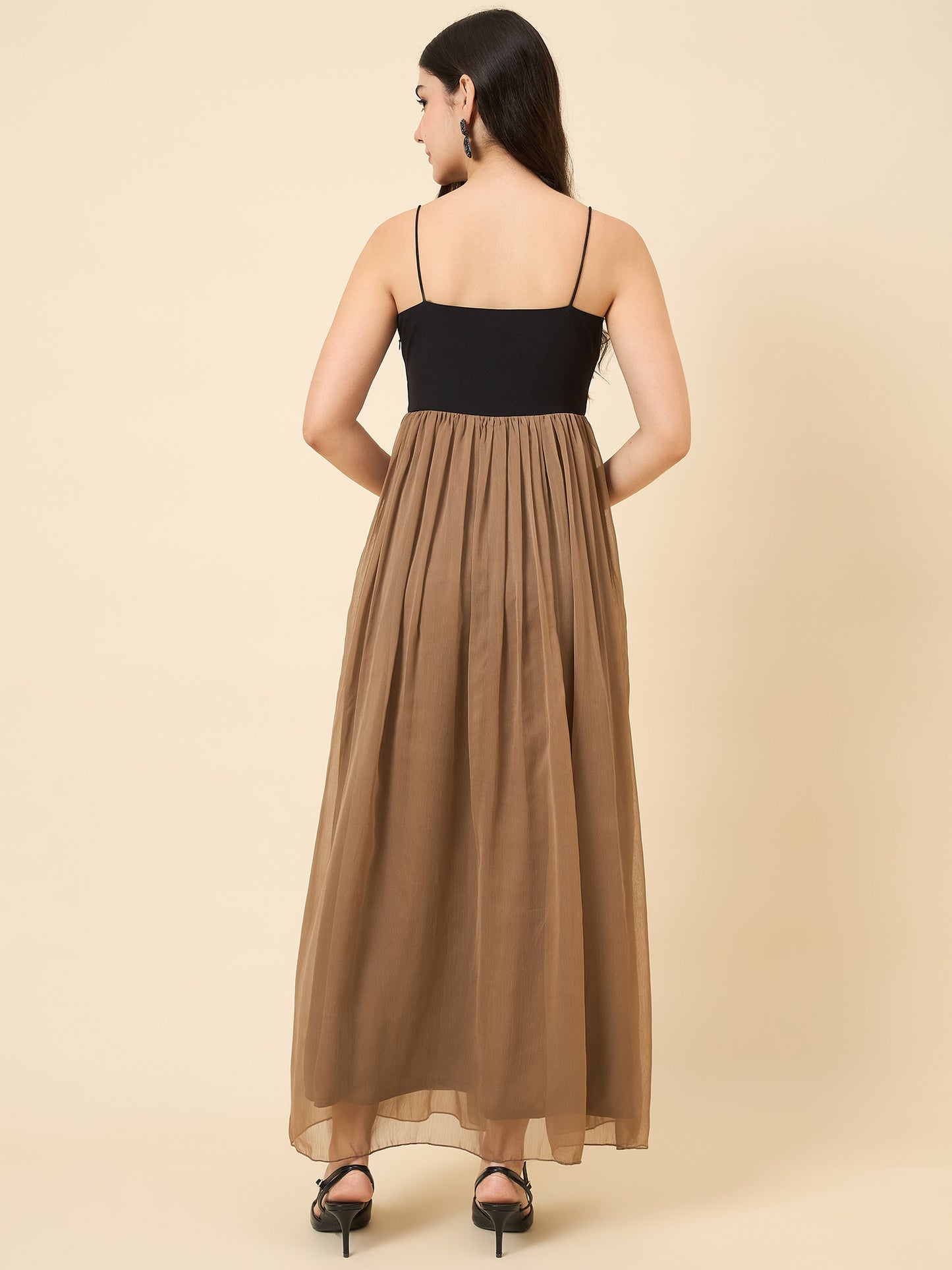 Brown chiffon maxi dress with sweetheart neckline