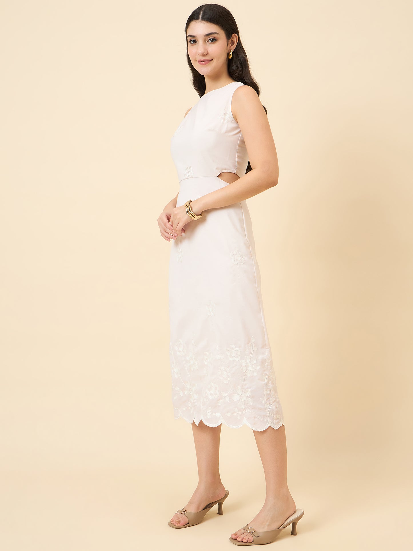 Zoya Embroidered Scallop Hem Midi Dress