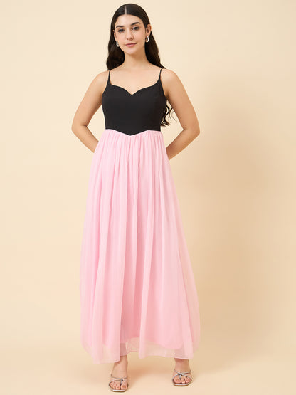 Pink chiffon maxi dress with sweetheart neckline
