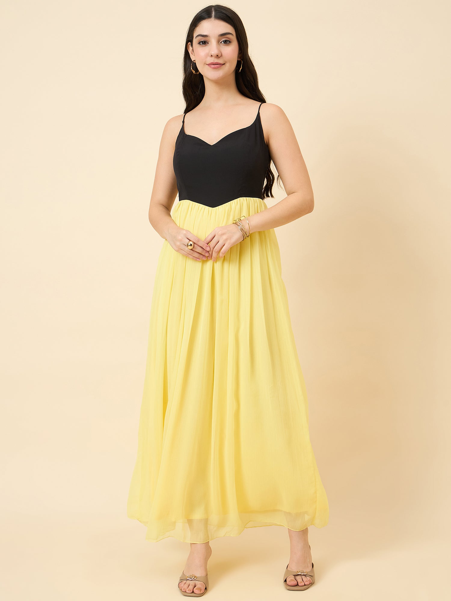 Yellow chiffon maxi dress with sweetheart neckline