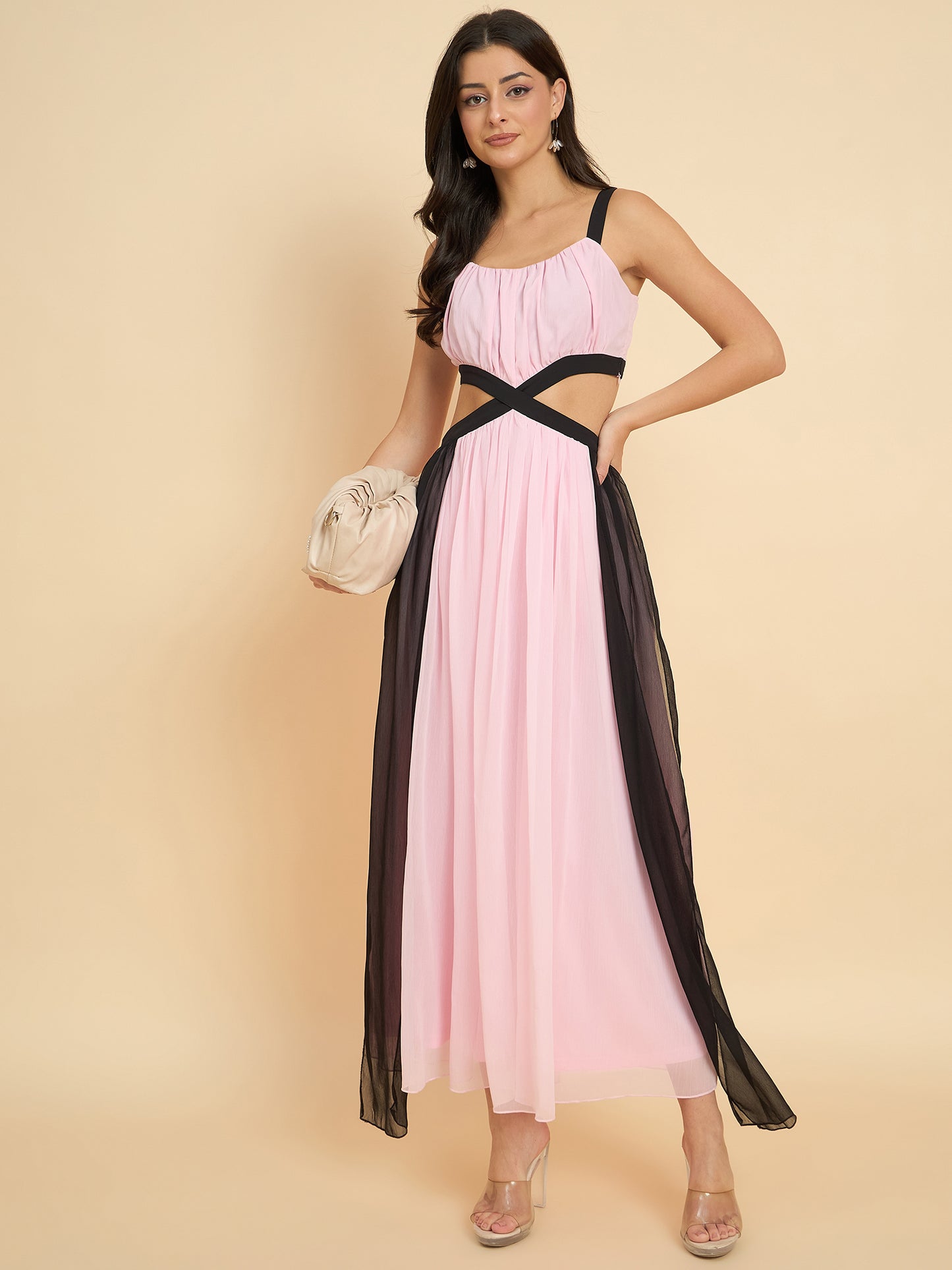 Color-blocked maxi dress in light pink colour