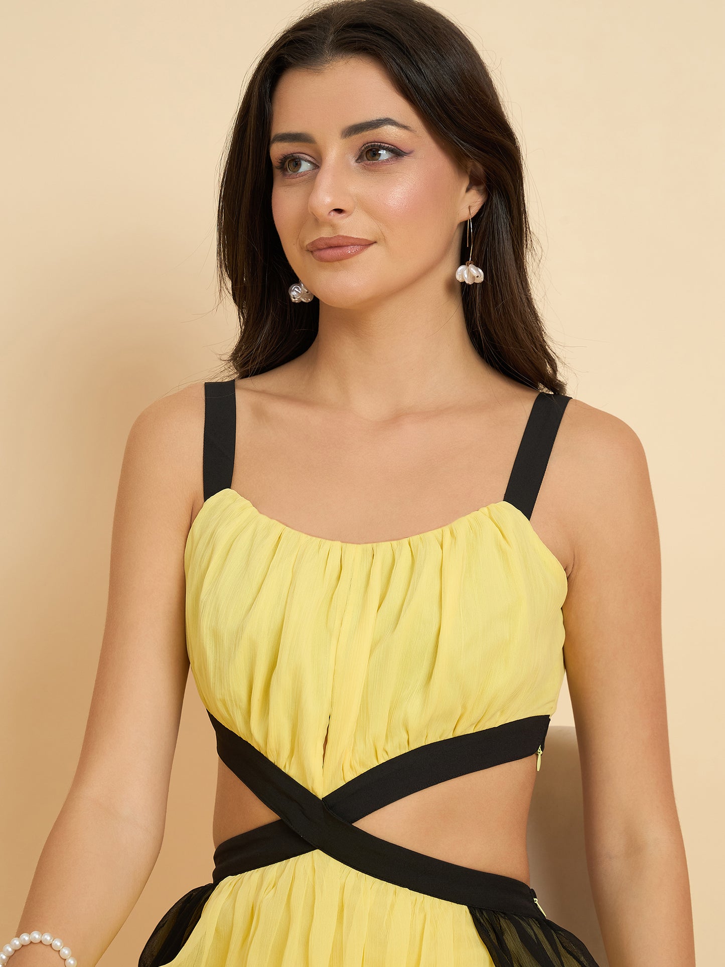 Color-blocked maxi dress in yellow colour