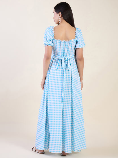 Checkered maxi dress with square neckline in blue colour