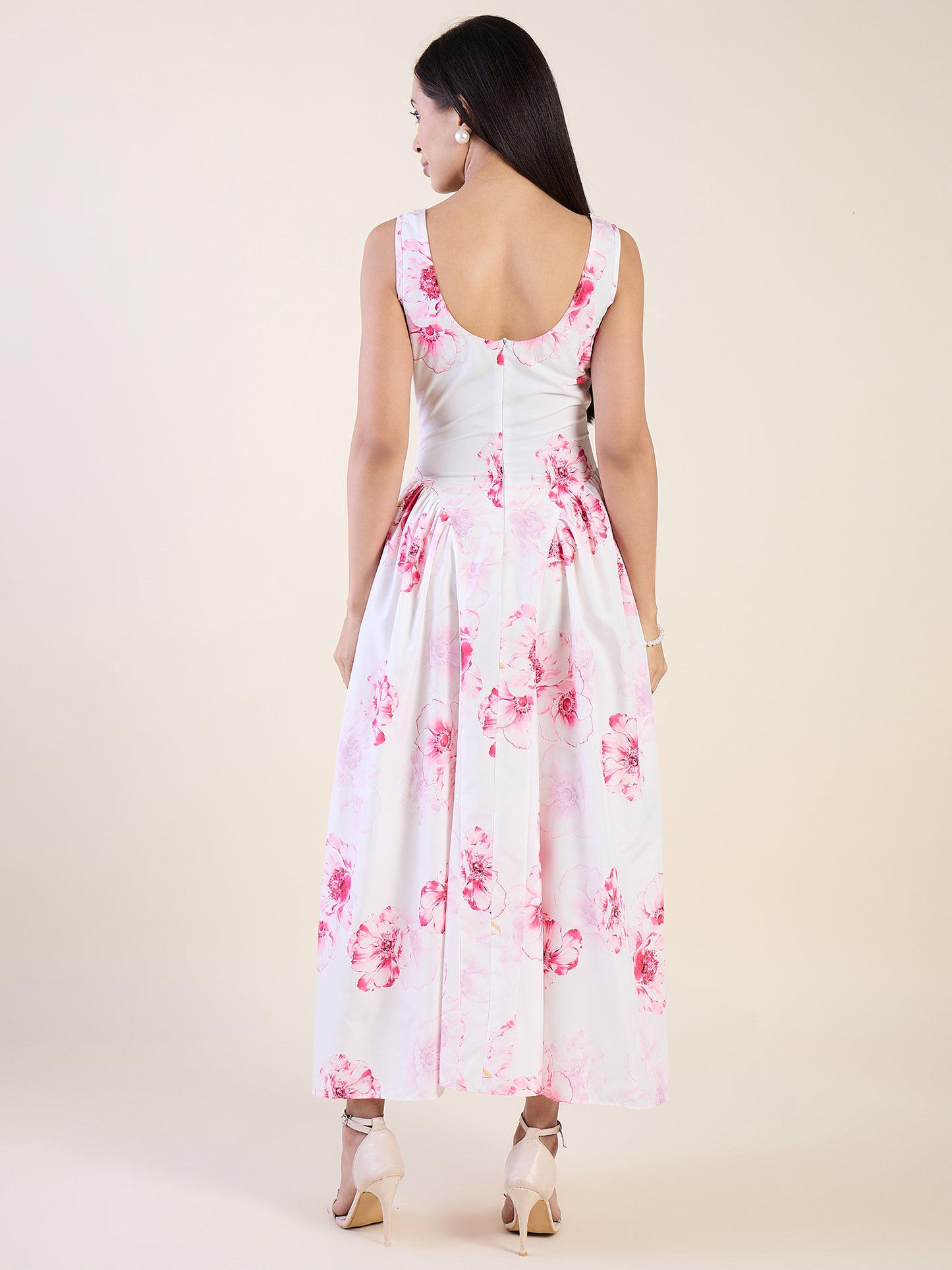 Garden Floral Print Crepe Fit and Flare Maxi Dress