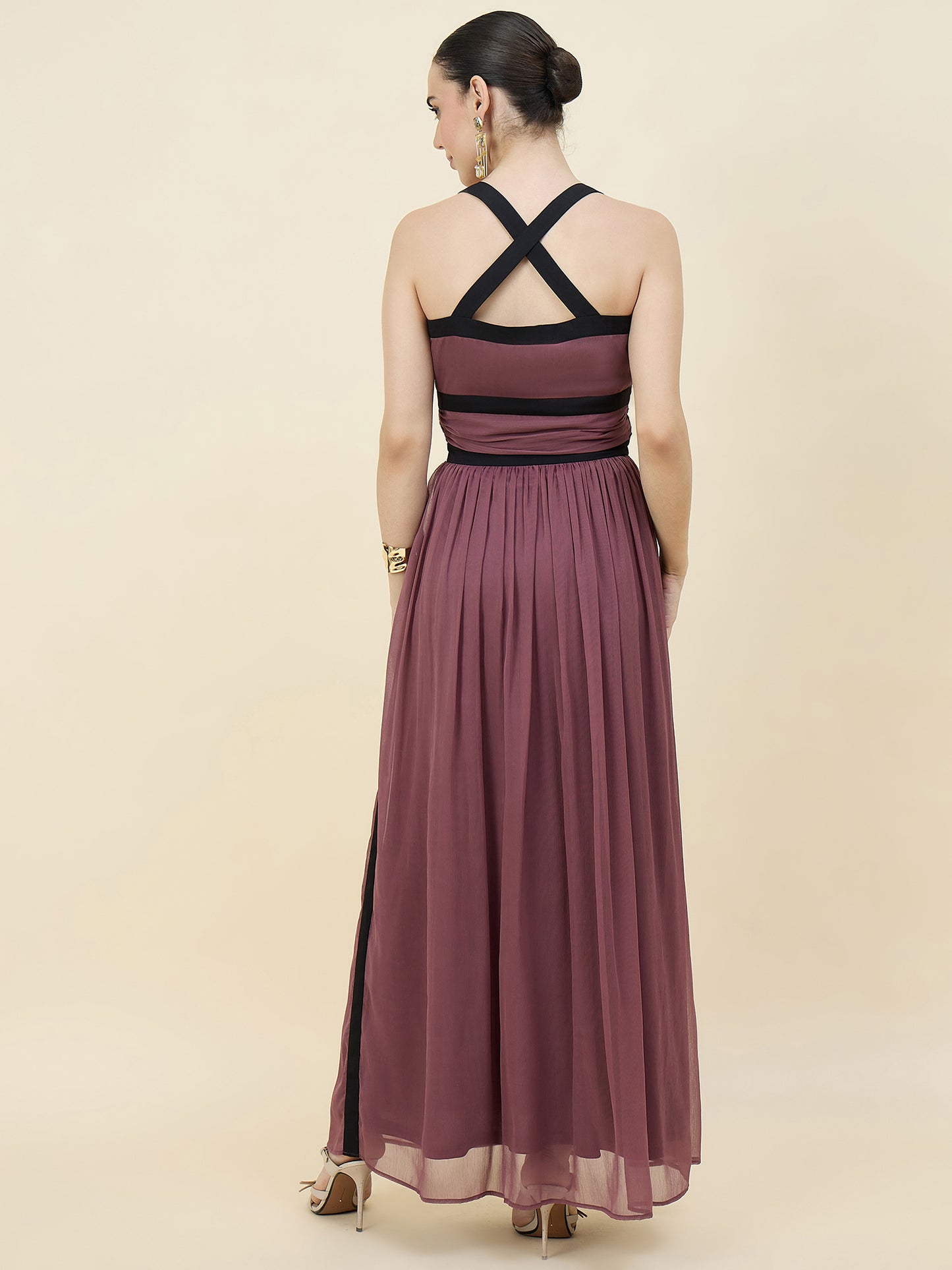 Contrast Trim Sleeveless Maxi Dress