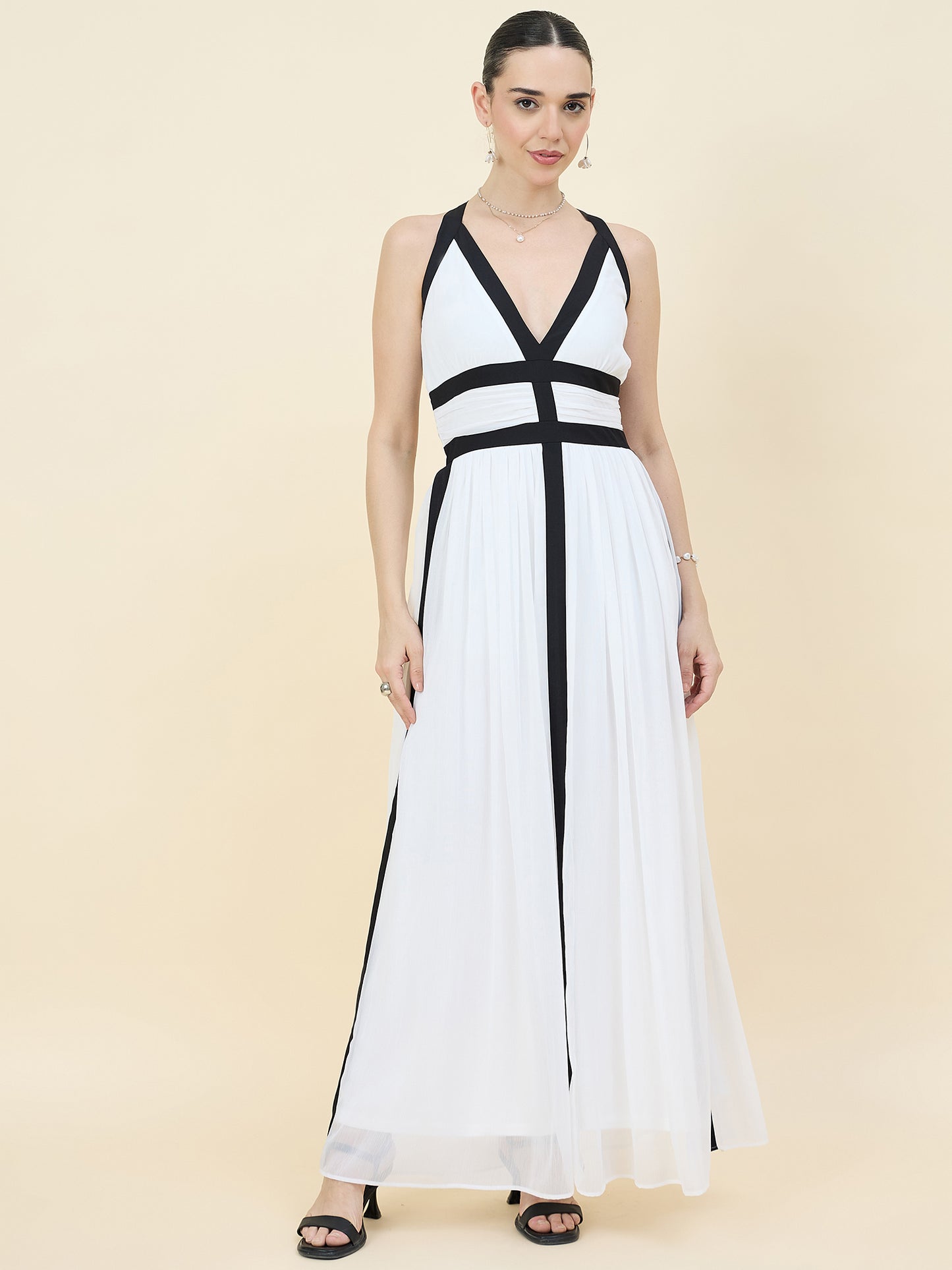 Contrast Trim Sleeveless Maxi Dress